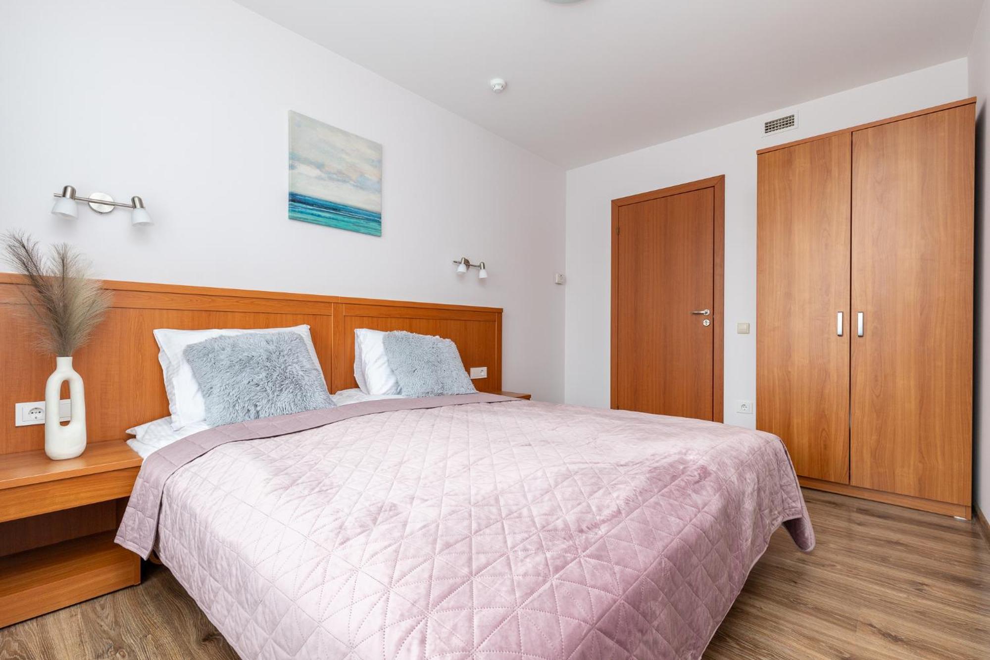 Alkos Namu Apartamentai Palanga Exteriör bild