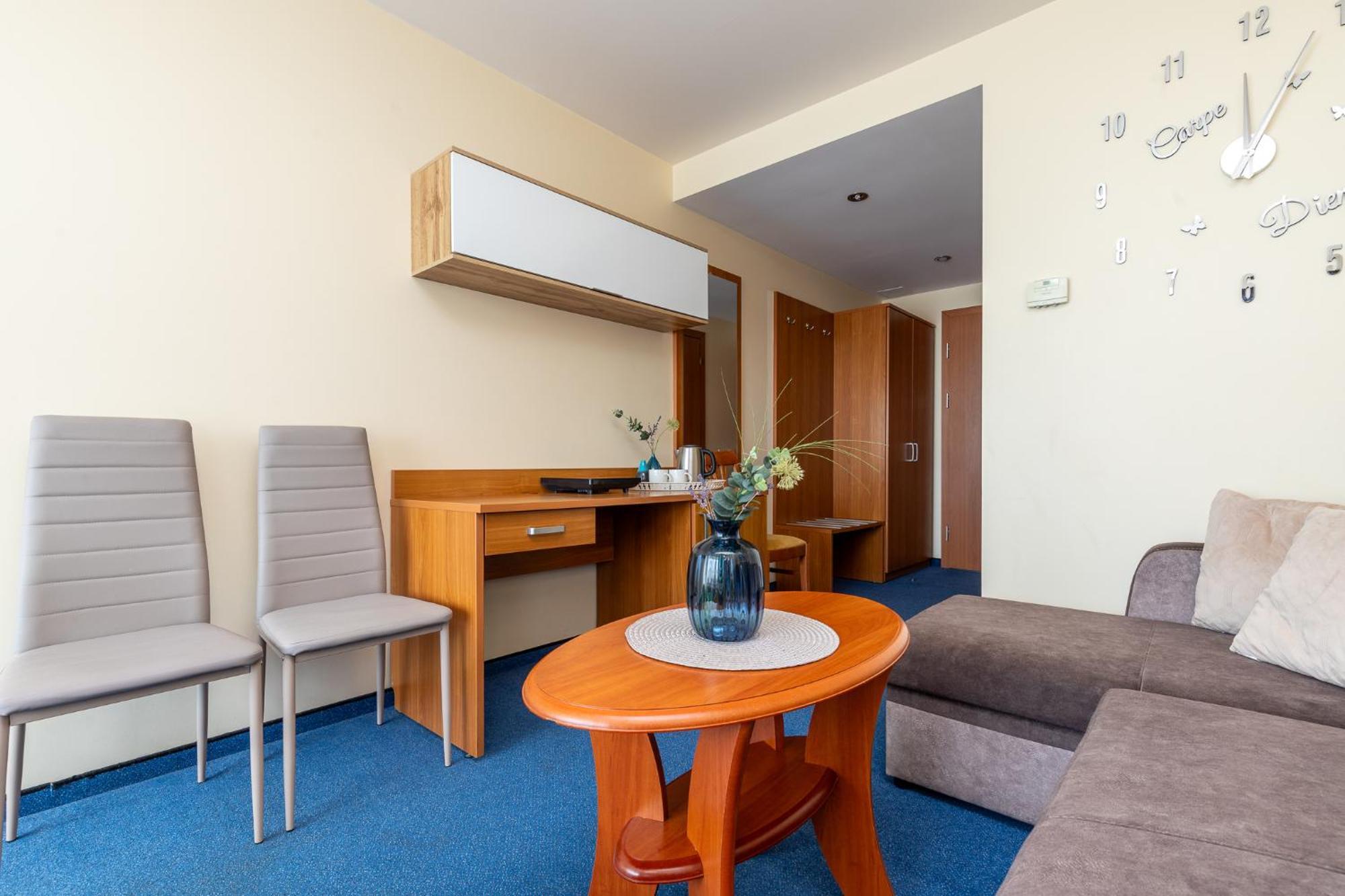 Alkos Namu Apartamentai Palanga Exteriör bild
